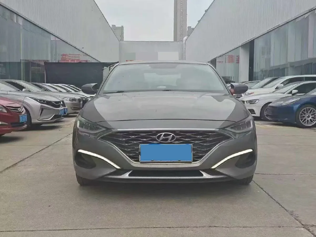 2019 Hyundai La Festa 1.6T 204HP L4 7DCT,autocango,china used car exporter,china ev exporter,chinese used car exporter,chinese used ev exporter