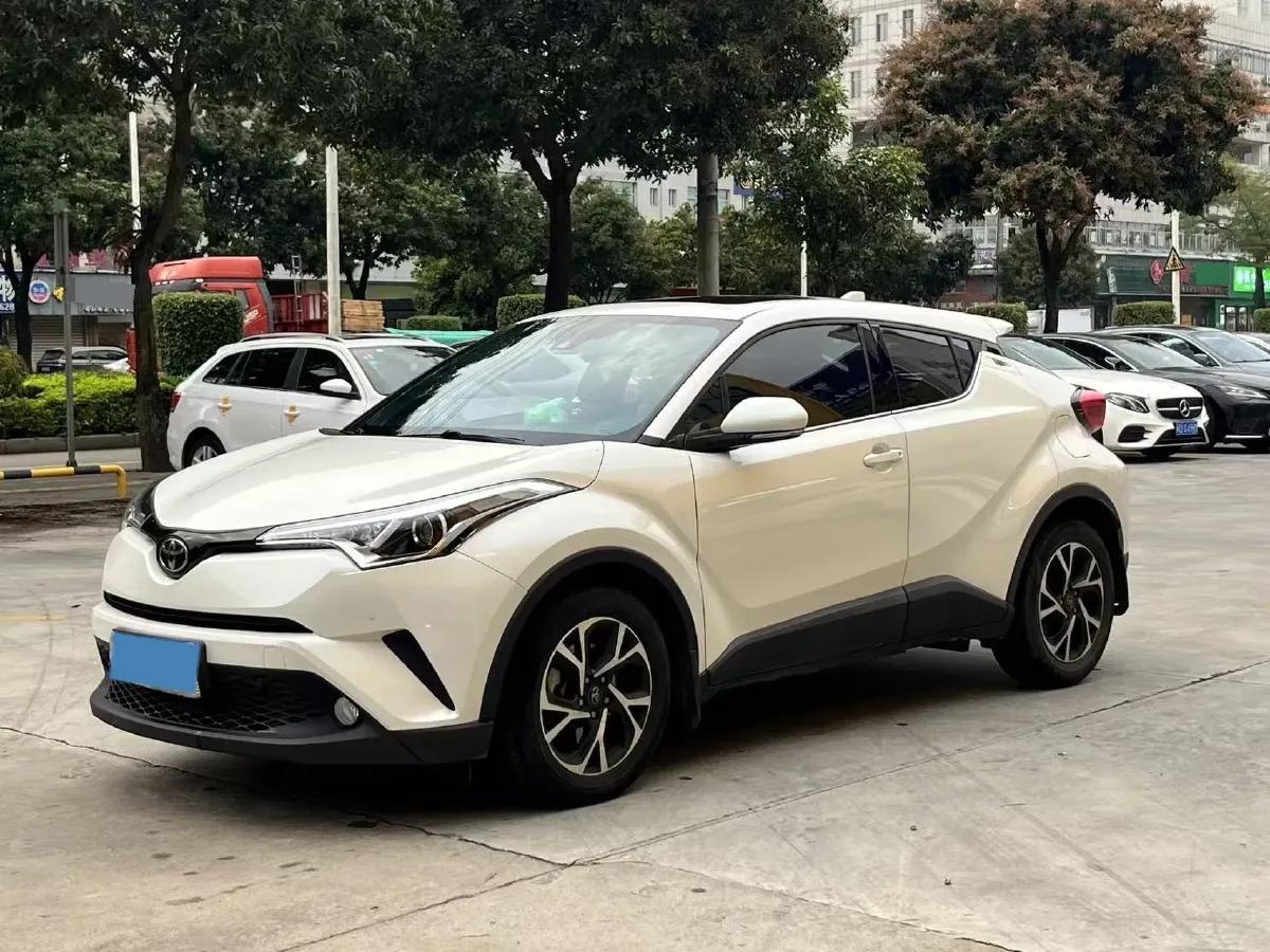 2020 Toyota C-HR 2.0L 171HP L4 CVT,autocango,china used car exporter,china ev exporter,chinese used car exporter,chinese used ev exporter
