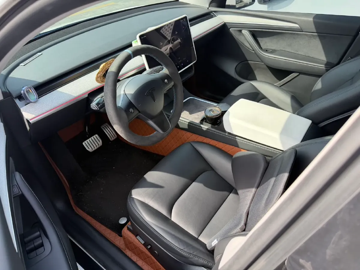 2024 Tesla Model Y BEV 78.4KWH,autocango,china used car exporter,china ev exporter,chinese used car exporter,chinese used ev exporter