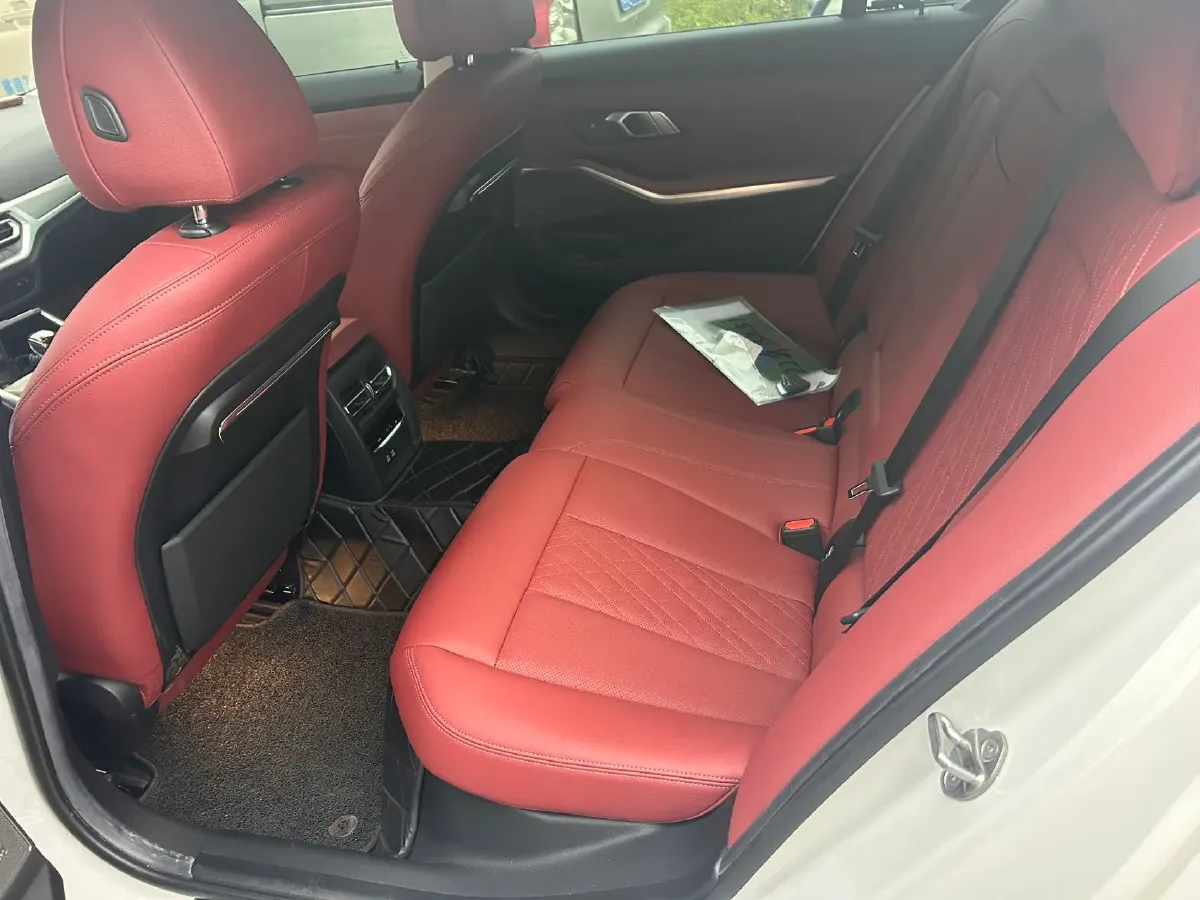 2022 BMW 3 Series 2.0T 184HP L4 8AT,autocango,china used car exporter,china ev exporter,chinese used car exporter,chinese used ev exporter