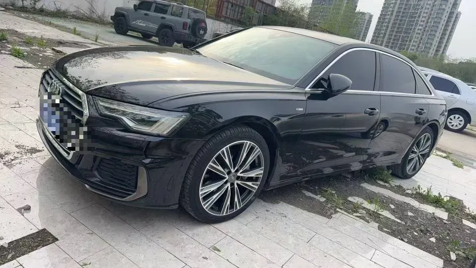 2021 Audi A6L 2.0T 224HP L4 7DCT,autocango,china used car exporter,china ev exporter,chinese used car exporter,chinese used ev exporter