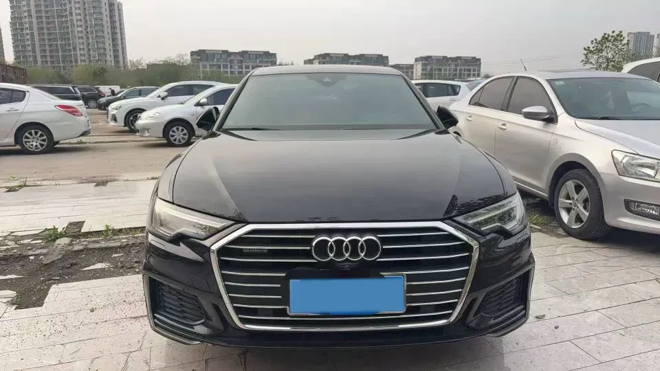 2021 Audi A6L 2.0T 224HP L4 7DCT,autocango,china used car exporter,china ev exporter,chinese used car exporter,chinese used ev exporter