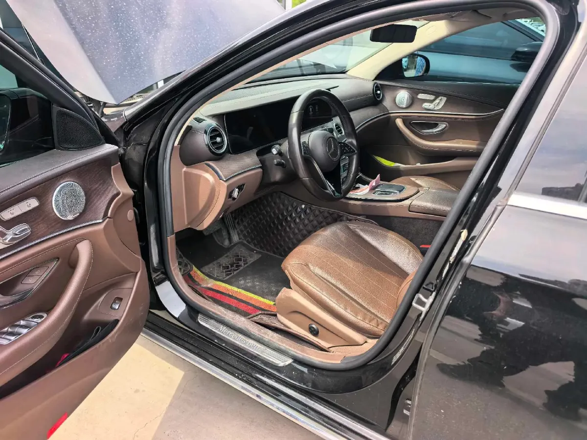 2021 Mercedes-Benz E Class 2.0T 258HP L4 9AT,autocango,china used car exporter,china ev exporter,chinese used car exporter,chinese used ev exporter