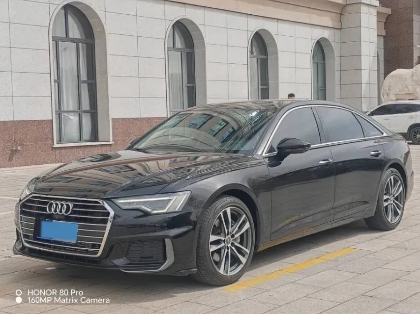 2021 Audi A6L 2.0T 224HP L4 7DCT,autocango,china used car exporter,china ev exporter,chinese used car exporter,chinese used ev exporter