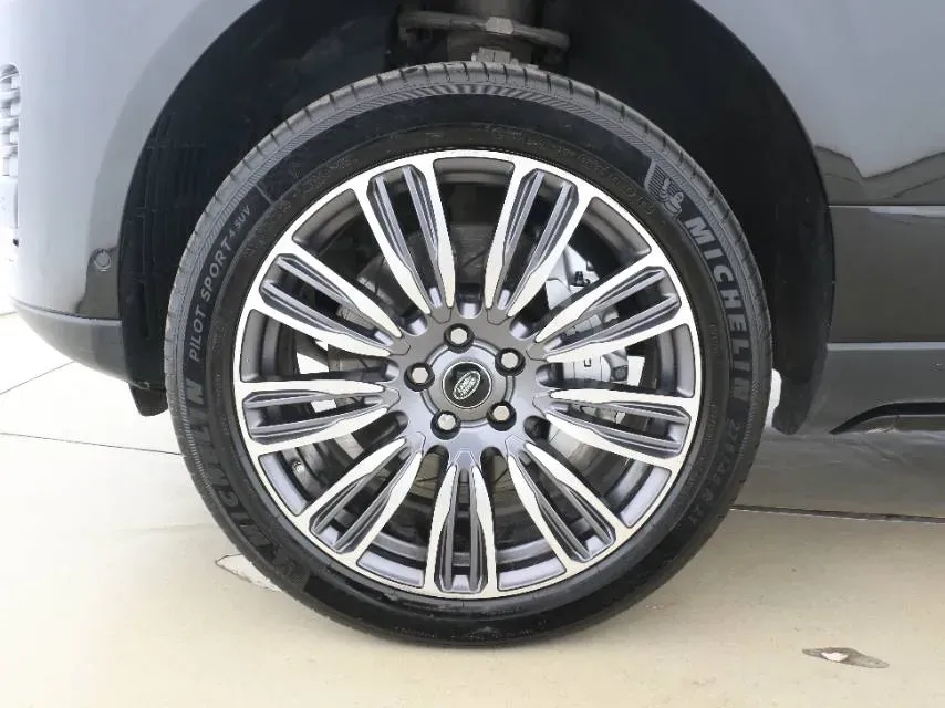 2018 Land Rover Range Rover Evoque 2.0T 241HP L4 9AT,autocango,china used car exporter,china ev exporter,chinese used car exporter,chinese used ev exporter