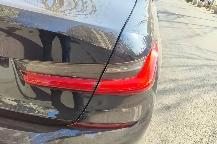 2020 BMW 3 Series 2.0T 184HP L4 8AT,autocango,china used car exporter,china ev exporter,chinese used car exporter,chinese used ev exporter