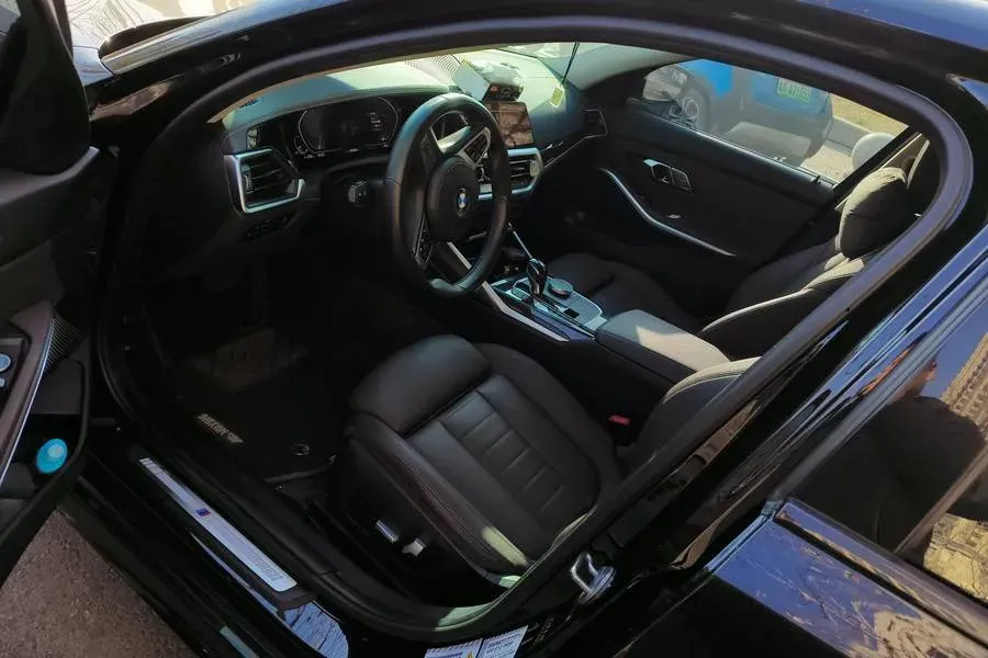 2020 BMW 3 Series 2.0T 184HP L4 8AT,autocango,china used car exporter,china ev exporter,chinese used car exporter,chinese used ev exporter