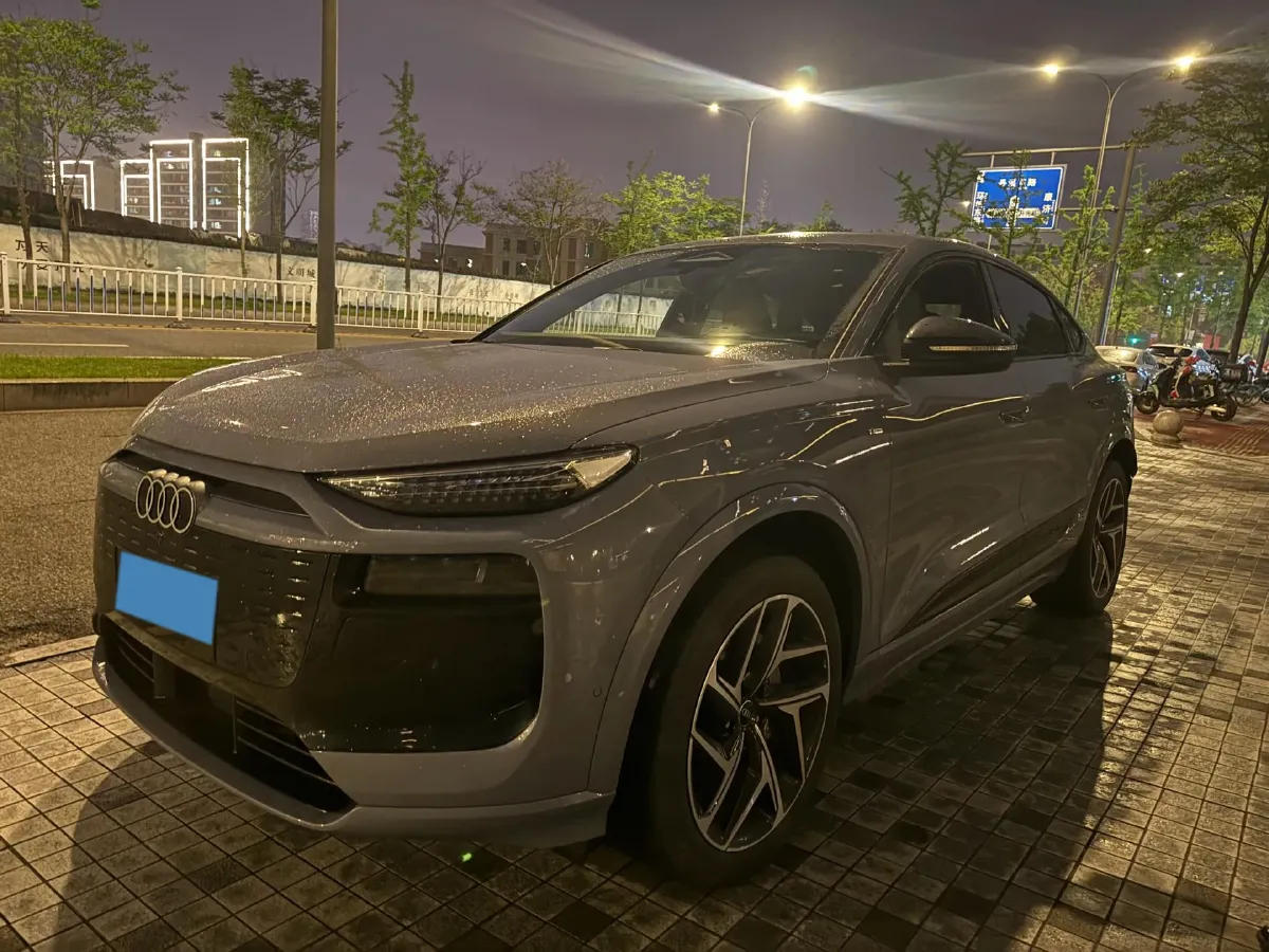 2026 Audi Q6L Sportback e-tron BEV,autocango,china used car exporter,china ev exporter,chinese used car exporter,chinese used ev exporter
