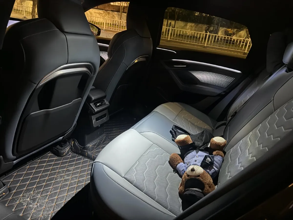 2026 Audi Q6L Sportback e-tron BEV,autocango,china used car exporter,china ev exporter,chinese used car exporter,chinese used ev exporter