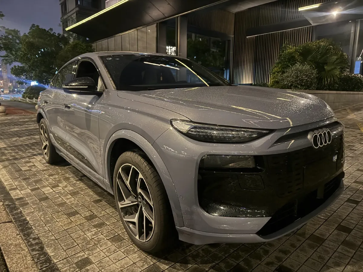 2026 Audi Q6L Sportback e-tron BEV,autocango,china used car exporter,china ev exporter,chinese used car exporter,chinese used ev exporter