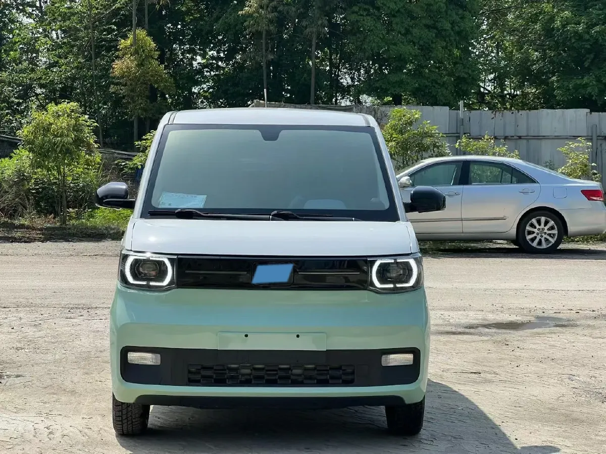 2021 WuLing HongGuang MINI EV BEV 13.9KWH,autocango,china used car exporter,china ev exporter,chinese used car exporter,chinese used ev exporter