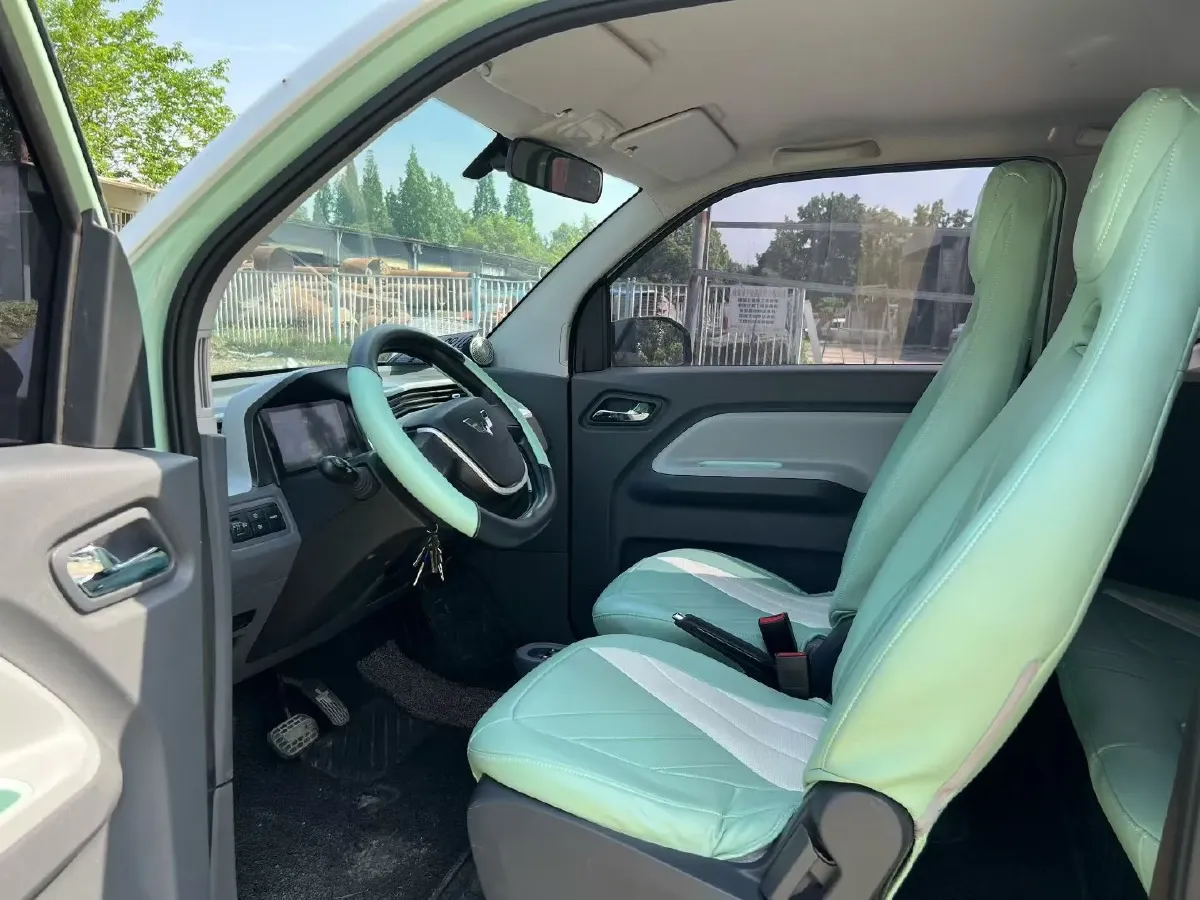 2021 WuLing HongGuang MINI EV BEV 13.9KWH,autocango,china used car exporter,china ev exporter,chinese used car exporter,chinese used ev exporter