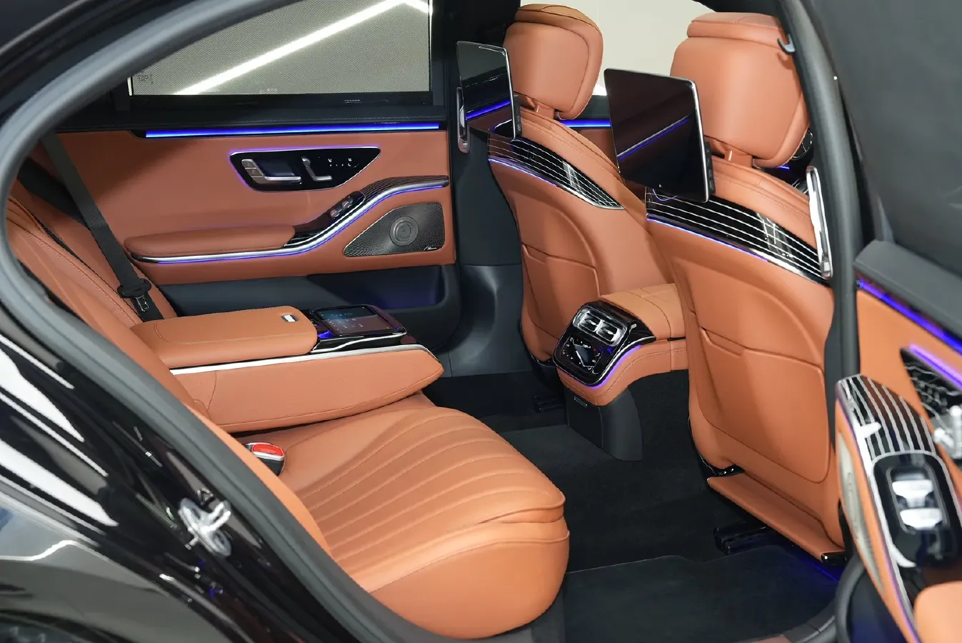 2023 Mercedes-Benz S Class 2.5T 367HP L6 9AT,autocango,china used car exporter,china ev exporter,chinese used car exporter,chinese used ev exporter