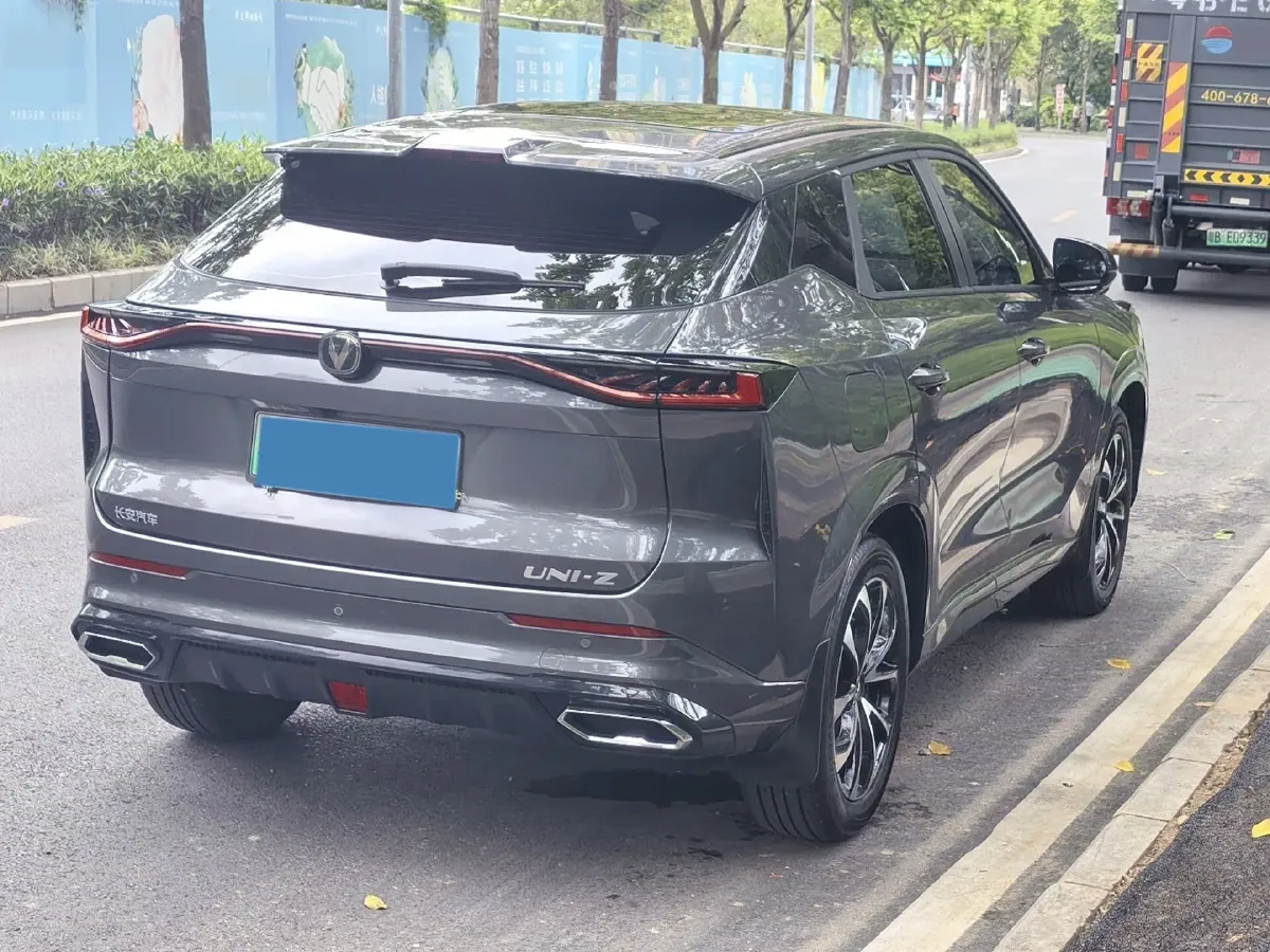2024 ChangAn UNI-Z 1.5L 98HP L4 E-CVT PHEV 18.4KWH,autocango,china used car exporter,china ev exporter,chinese used car exporter,chinese used ev exporter
