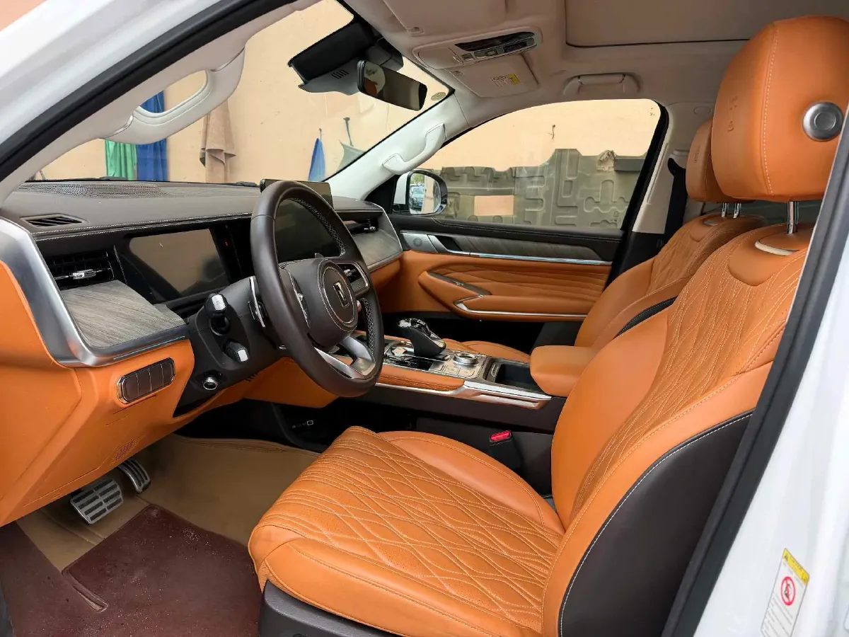 2023 Tank 500 2.0T 252HP L4 9AT PHEV 37.1KWH,autocango,china used car exporter,china ev exporter,chinese used car exporter,chinese used ev exporter