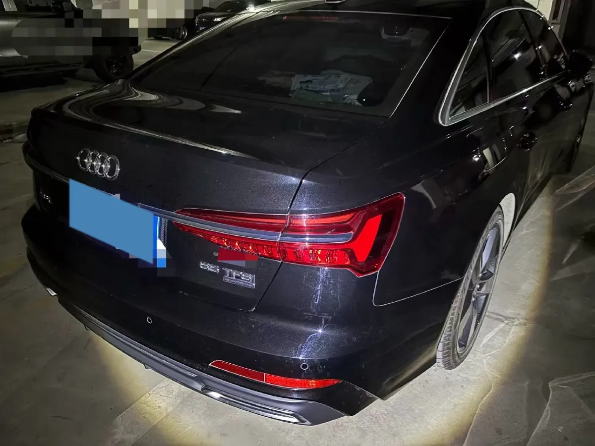 2023 Audi A6L 2.0T 245HP L4 7DCT,autocango,china used car exporter,china ev exporter,chinese used car exporter,chinese used ev exporter
