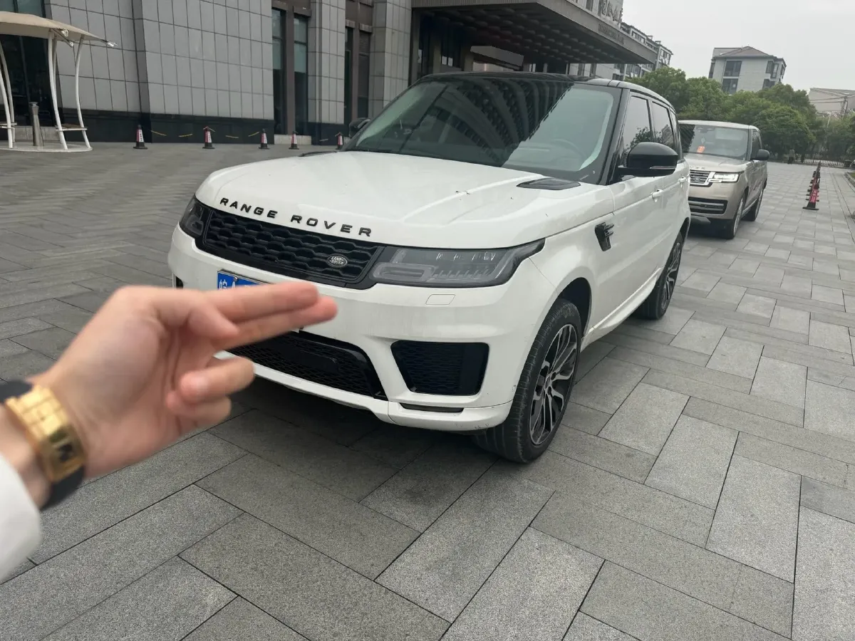 2022 Land Rover Range Rover Sport 3.0T 360HP L6 8AT,autocango,china used car exporter,china ev exporter,chinese used car exporter,chinese used ev exporter