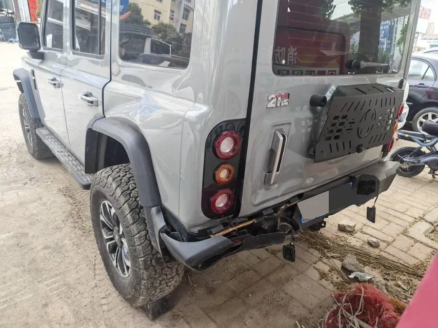 2025 212 212 T01 2.0T 170HP L4 8AT,autocango,china used car exporter,china ev exporter,chinese used car exporter,chinese used ev exporter