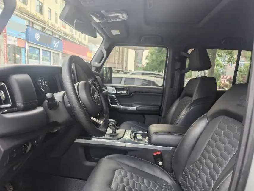 2025 212 212 T01 2.0T 170HP L4 8AT,autocango,china used car exporter,china ev exporter,chinese used car exporter,chinese used ev exporter