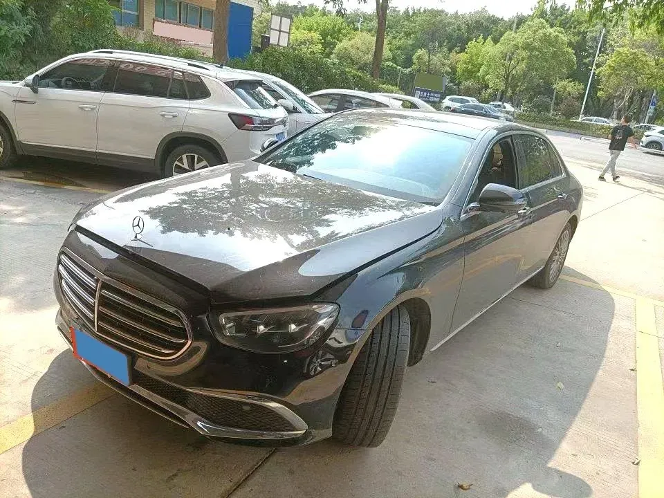 2022 Mercedes-Benz E Class 2.0T 258HP L4 9AT,autocango,china used car exporter,china ev exporter,chinese used car exporter,chinese used ev exporter