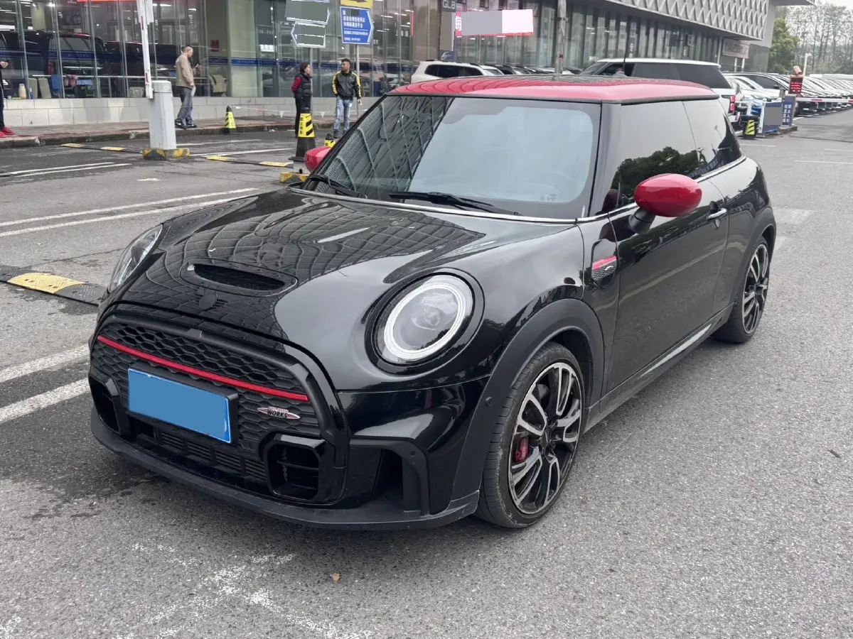 2023 MINI JCW 2.0T 231HP L4 8AT,autocango,china used car exporter,china ev exporter,chinese used car exporter,chinese used ev exporter