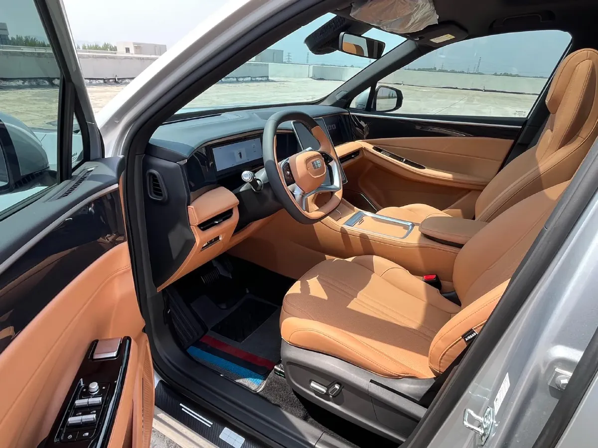 2025 Geely Galaxy L7 1.5L 112HP L4 1DHT PHEV 18.4KWH,autocango,china used car exporter,china ev exporter,chinese used car exporter,chinese used ev exporter