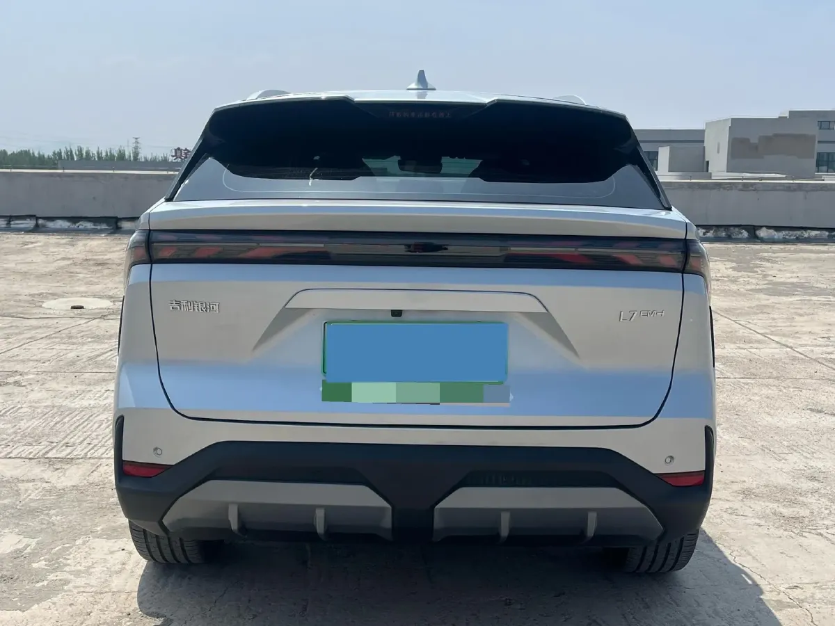 2025 Geely Galaxy L7 1.5L 112HP L4 1DHT PHEV 18.4KWH,autocango,china used car exporter,china ev exporter,chinese used car exporter,chinese used ev exporter