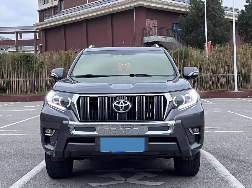 2020 Toyota Yaris 1.6T 261HP L3 6MT,autocango,china used car exporter,china ev exporter,chinese used car exporter,chinese used ev exporter