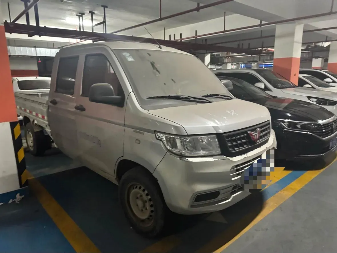 2019 WuLing RongGuang New Truck 1.5L 107HP L4 5MT,autocango,china used car exporter,china ev exporter,chinese used car exporter,chinese used ev exporter
