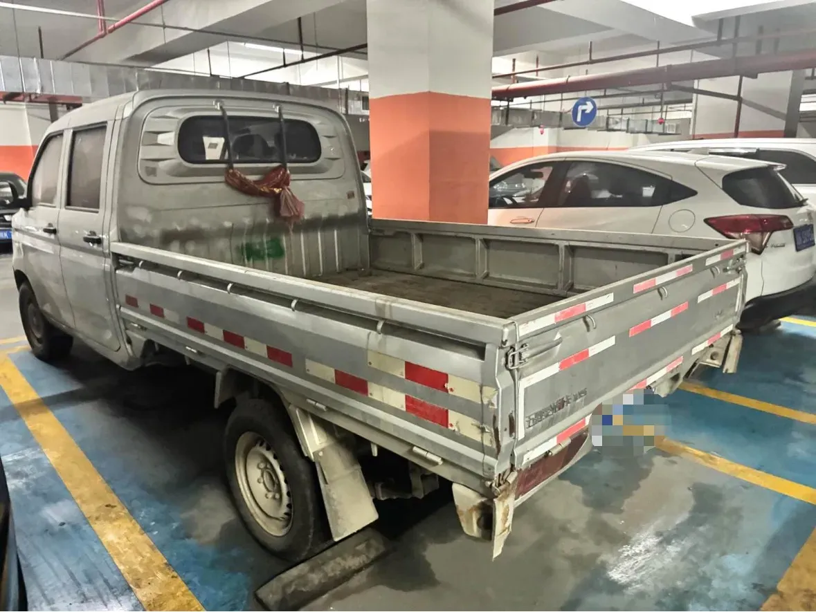 2019 WuLing RongGuang New Truck 1.5L 107HP L4 5MT,autocango,china used car exporter,china ev exporter,chinese used car exporter,chinese used ev exporter