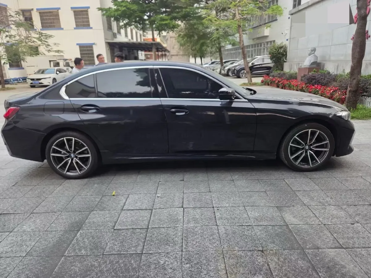 2023 BMW 3 Series 2.0T 156HP L4 8AT,autocango,china used car exporter,china ev exporter,chinese used car exporter,chinese used ev exporter