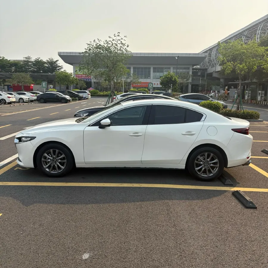 2020 Mazda 3 Axela 1.5L 117HP L4 6AT,autocango,china used car exporter,china ev exporter,chinese used car exporter,chinese used ev exporter