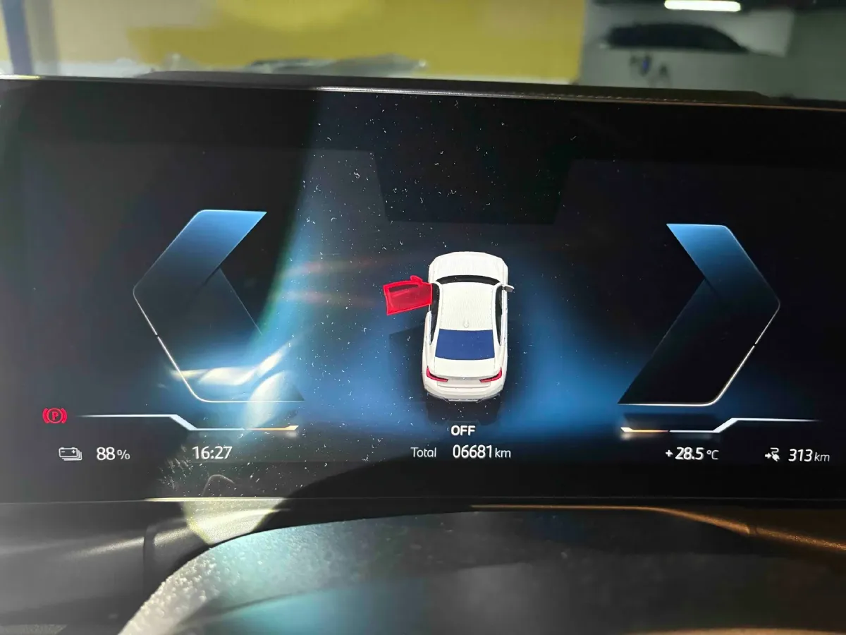 2024 BMW i3 BEV 70KWH,autocango,china used car exporter,china ev exporter,chinese used car exporter,chinese used ev exporter