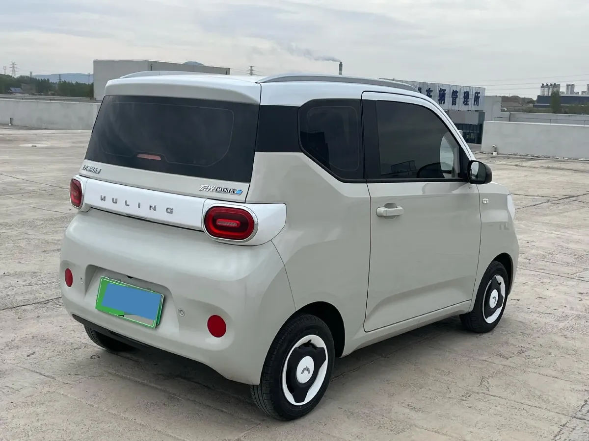 2024 WuLing HongGuang MINI EV BEV 13.4KWH,autocango,china used car exporter,china ev exporter,chinese used car exporter,chinese used ev exporter