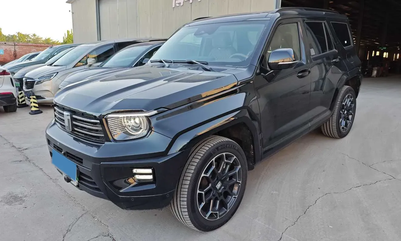 2024 Tank 700 3.0T 360HP V6 9AT PHEV 37.1KWH,autocango,china used car exporter,china ev exporter,chinese used car exporter,chinese used ev exporter