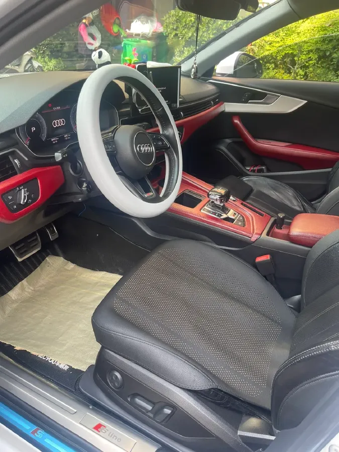 2020 Audi A4L 2.0T 190HP L4 7DCT,autocango,china used car exporter,china ev exporter,chinese used car exporter,chinese used ev exporter