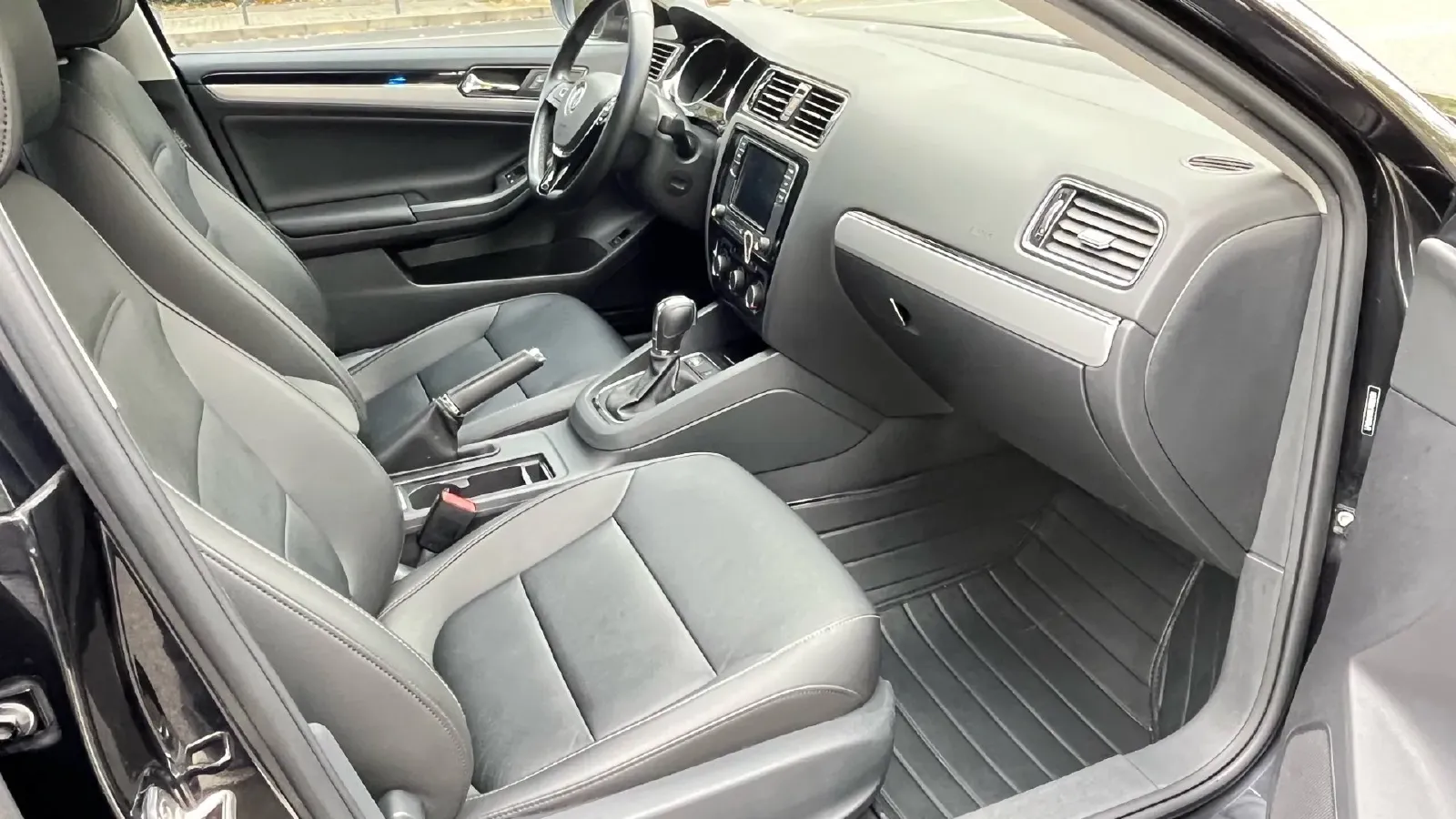 2018 JMC YuSheng S350 2.0T 141HP L4 6AT,autocango,china used car exporter,china ev exporter,chinese used car exporter,chinese used ev exporter