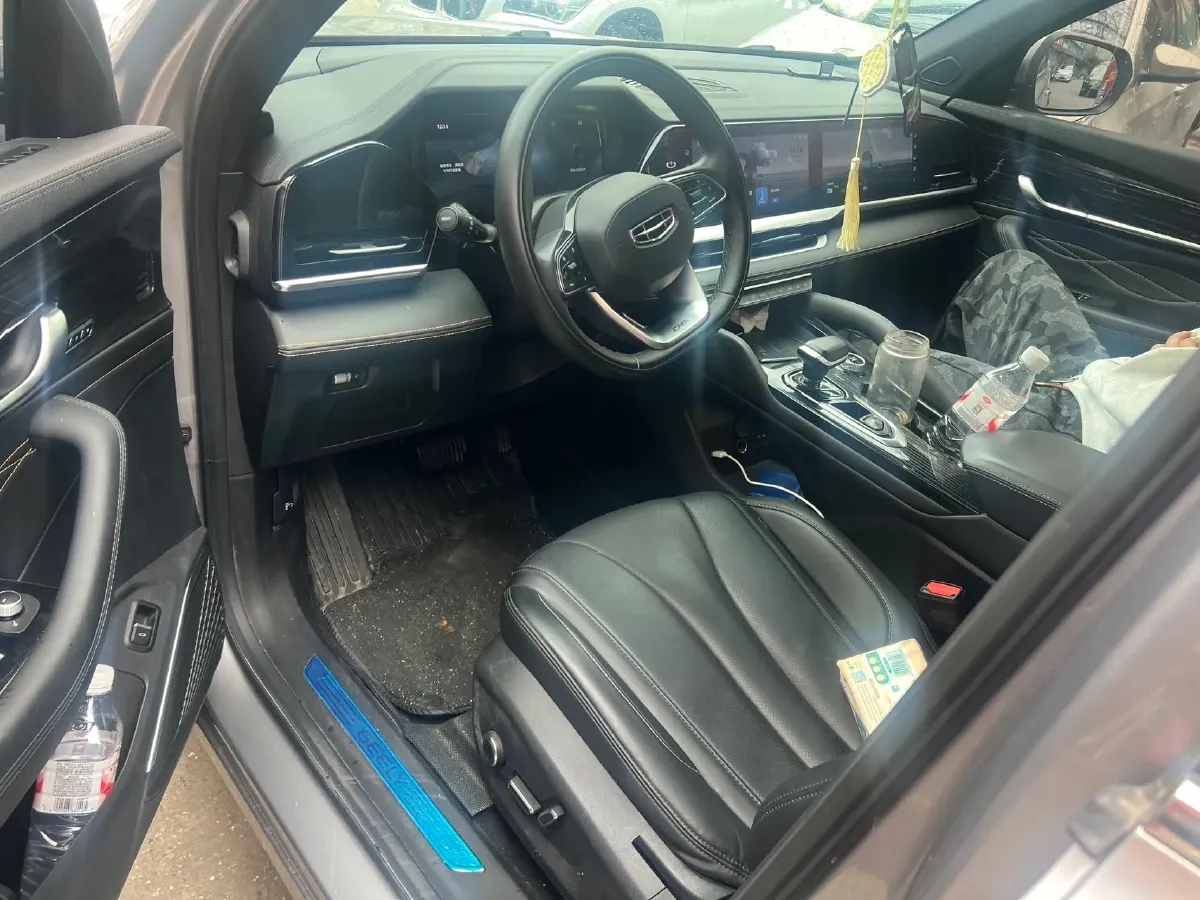 2024 Geely Monjaro 2.0T 218HP L4 7DCT,autocango,china used car exporter,china ev exporter,chinese used car exporter,chinese used ev exporter