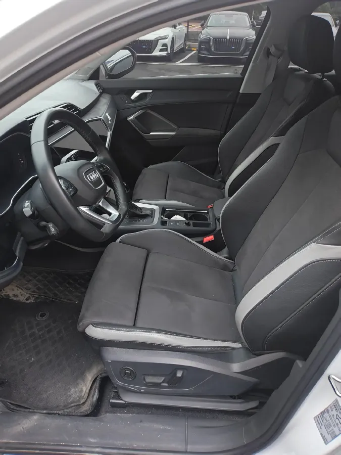 2023 Audi Q3 1.4T 150HP L4 7DCT,autocango,china used car exporter,china ev exporter,chinese used car exporter,chinese used ev exporter