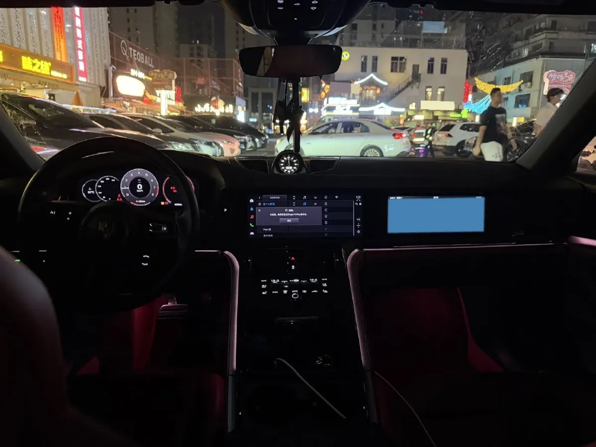 2024 Porsche Macan 2.9T 441HP V6 7DCT,autocango,china used car exporter,china ev exporter,chinese used car exporter,chinese used ev exporter