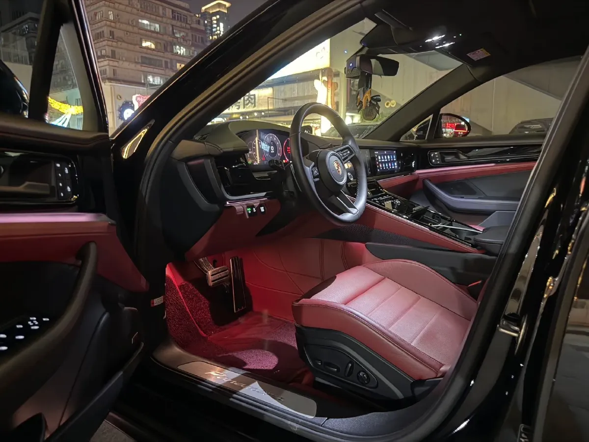 2024 Porsche Macan 2.9T 441HP V6 7DCT,autocango,china used car exporter,china ev exporter,chinese used car exporter,chinese used ev exporter