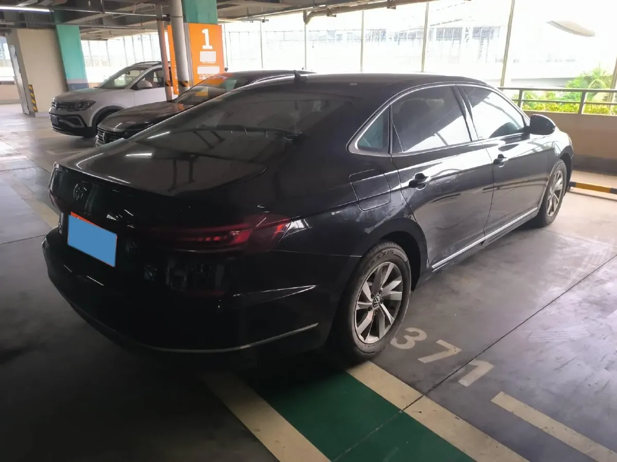 2024 Volkswagen Passat 1.4T 150HP L4 7DCT,autocango,china used car exporter,china ev exporter,chinese used car exporter,chinese used ev exporter