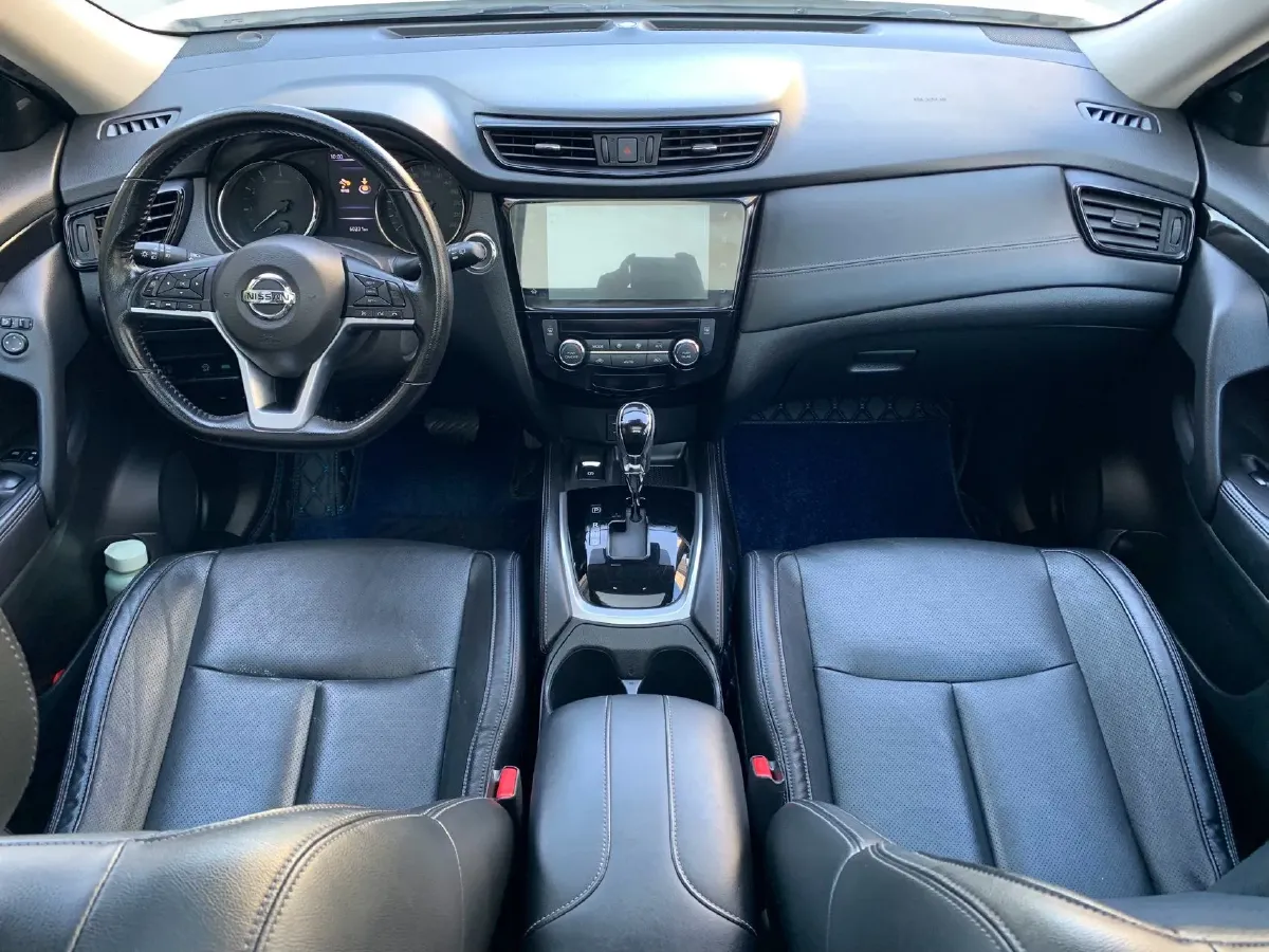 2021 Nissan X-Trail 2.0L 151HP L4 CVT,autocango,china used car exporter,china ev exporter,chinese used car exporter,chinese used ev exporter