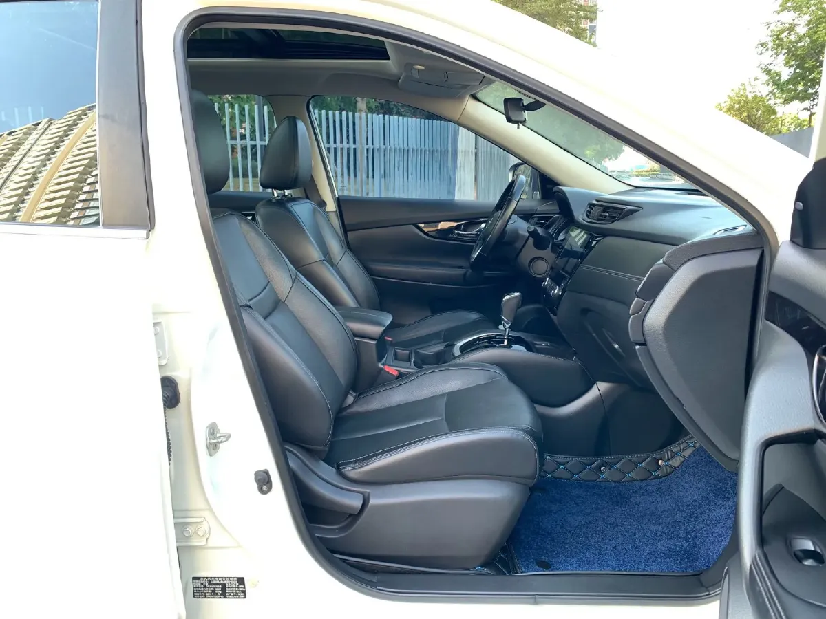 2021 Nissan X-Trail 2.0L 151HP L4 CVT,autocango,china used car exporter,china ev exporter,chinese used car exporter,chinese used ev exporter