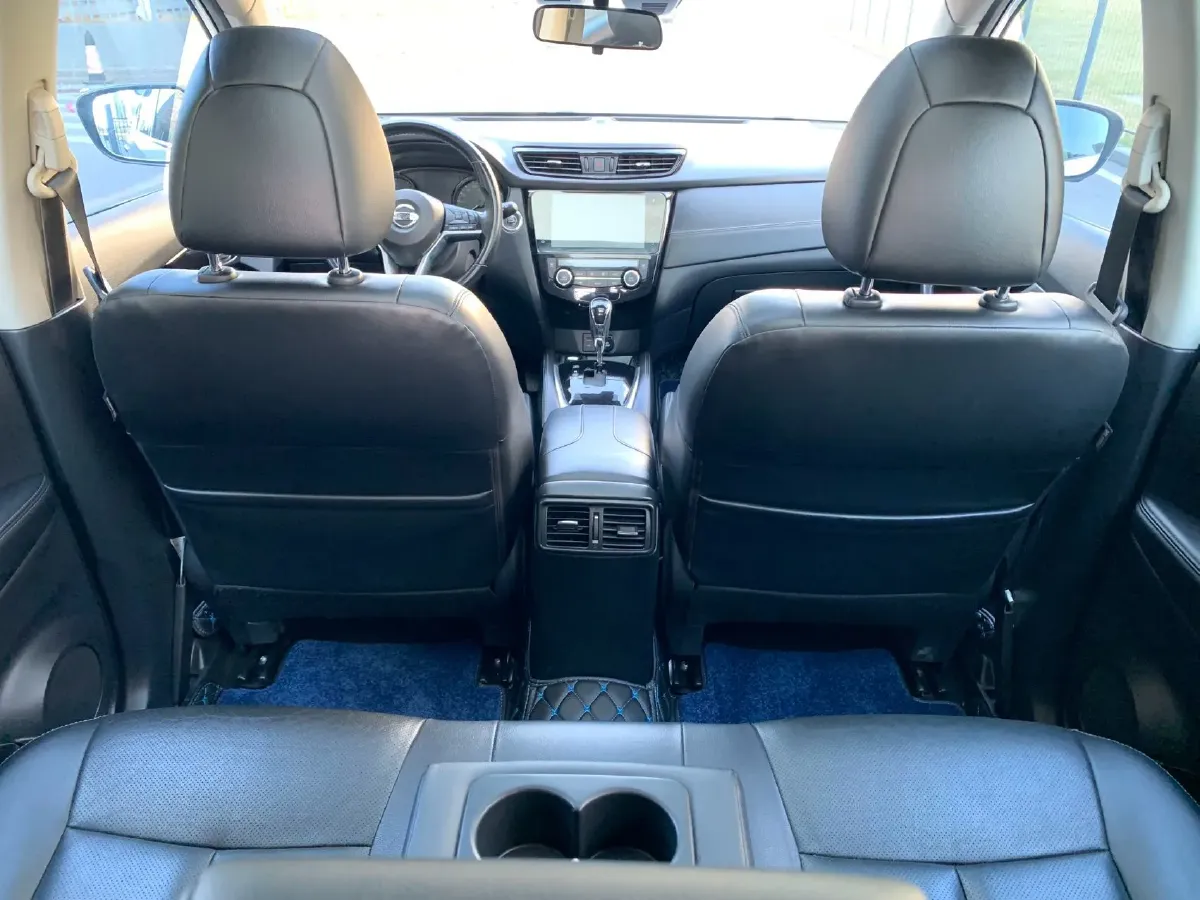 2021 Nissan X-Trail 2.0L 151HP L4 CVT,autocango,china used car exporter,china ev exporter,chinese used car exporter,chinese used ev exporter