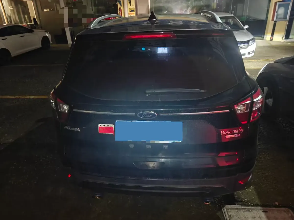 2019 Ford Kuga 1.5T 182HP L4 6AT,autocango,china used car exporter,china ev exporter,chinese used car exporter,chinese used ev exporter