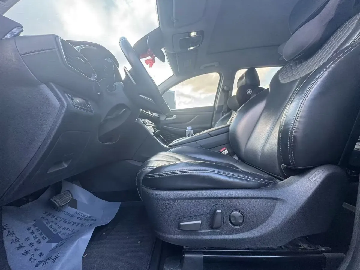 2019 Hyundai Santafe 2.0T 240HP L4 8AT,autocango,china used car exporter,china ev exporter,chinese used car exporter,chinese used ev exporter