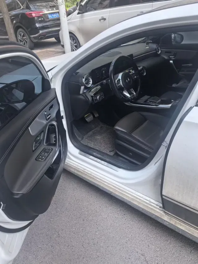 2023 Mercedes-Benz A AMG 2.0T 306HP L4 7DCT,autocango,china used car exporter,china ev exporter,chinese used car exporter,chinese used ev exporter