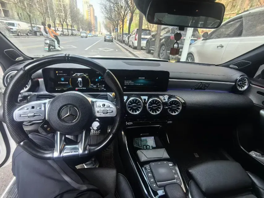 2023 Mercedes-Benz A AMG 2.0T 306HP L4 7DCT,autocango,china used car exporter,china ev exporter,chinese used car exporter,chinese used ev exporter
