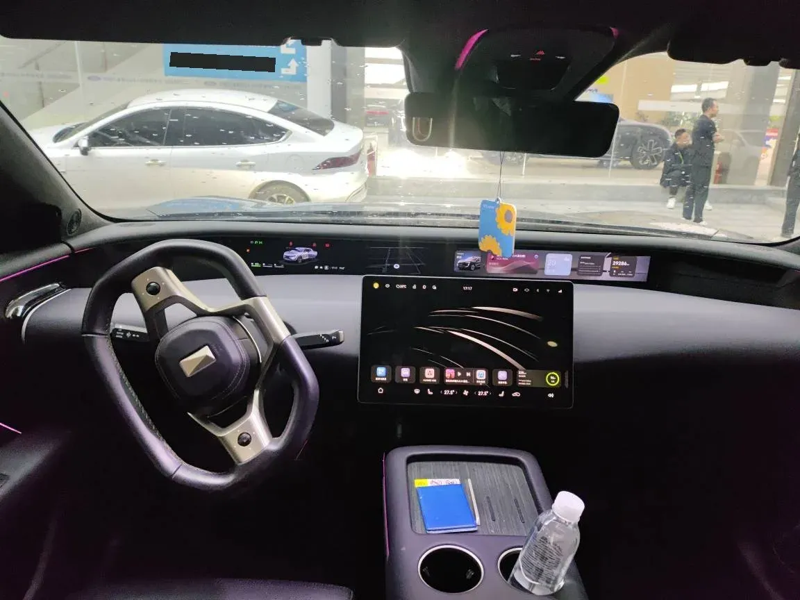 2024 Avatr 07 1.5T 156HP L4 REEV 39.05KWH,autocango,china used car exporter,china ev exporter,chinese used car exporter,chinese used ev exporter